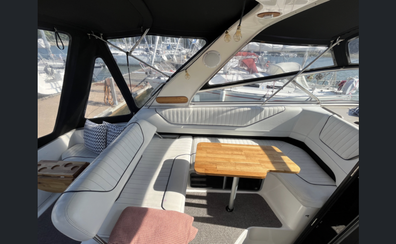 Bayliner Avanti Express 3255-kuva-17